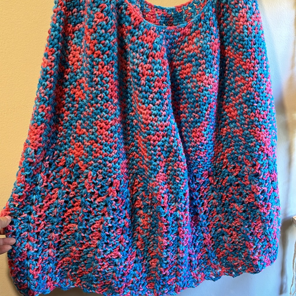 🧶 Crochet Flowy Top 🦋 - Picture 8 of 8